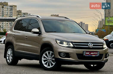 Внедорожник / Кроссовер Volkswagen Tiguan 2012 в Киеве