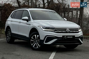 Позашляховик / Кросовер Volkswagen Tiguan 2023 в Києві