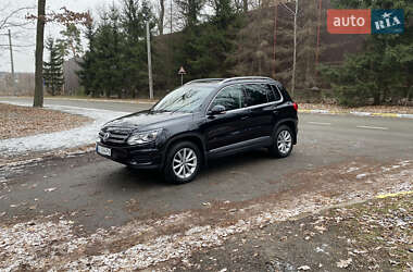 Позашляховик / Кросовер Volkswagen Tiguan 2016 в Бучі