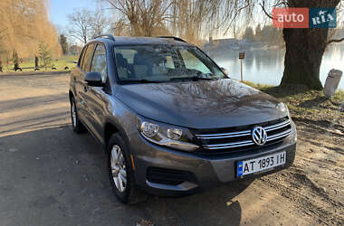 Позашляховик / Кросовер Volkswagen Tiguan 2016 в Тлумачі