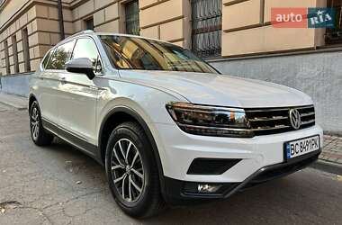 Позашляховик / Кросовер Volkswagen Tiguan 2020 в Львові