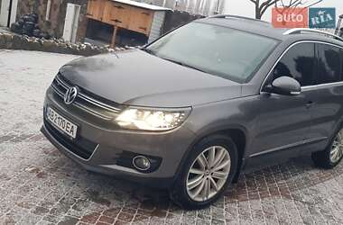 Внедорожник / Кроссовер Volkswagen Tiguan 2012 в Хмельнике