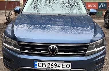 Позашляховик / Кросовер Volkswagen Tiguan 2018 в Чернігові