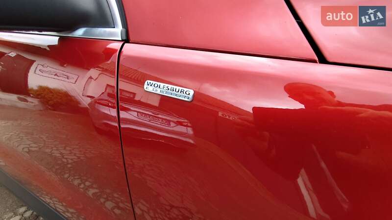 Позашляховик / Кросовер Volkswagen Tiguan 2010 в Чернігові