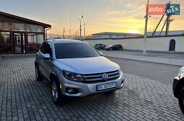 Позашляховик / Кросовер Volkswagen Tiguan 2016 в 