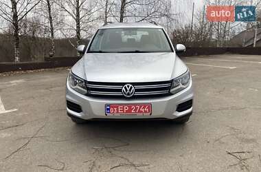 Позашляховик / Кросовер Volkswagen Tiguan 2017 в Рівному