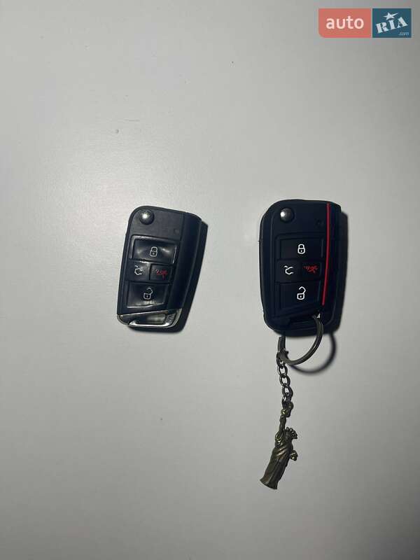 Внедорожник / Кроссовер Volkswagen Tiguan 2021 в Львове