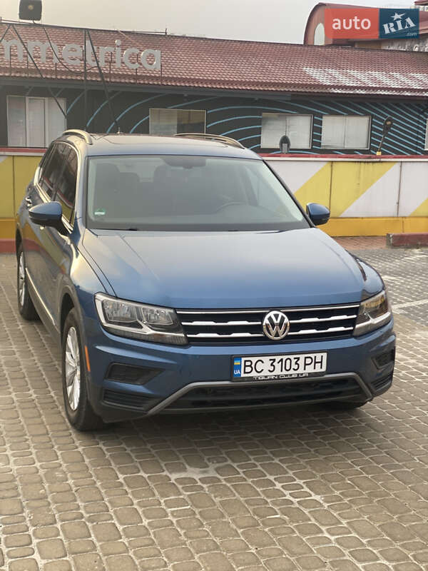 Внедорожник / Кроссовер Volkswagen Tiguan 2018 в Львове