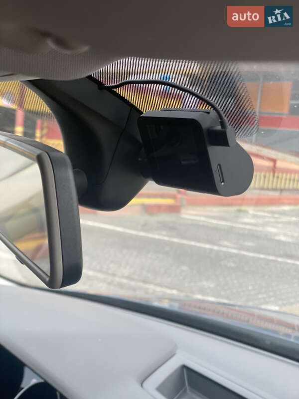 Внедорожник / Кроссовер Volkswagen Tiguan 2018 в Львове