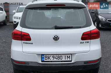 Внедорожник / Кроссовер Volkswagen Tiguan 2015 в Ровно