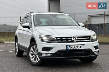 Внедорожник / Кроссовер Volkswagen Tiguan 2017 в Ровно