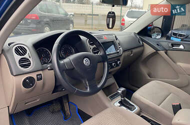 Позашляховик / Кросовер Volkswagen Tiguan 2010 в Кривому Розі