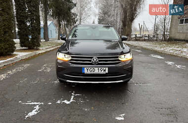 Позашляховик / Кросовер Volkswagen Tiguan 2021 в Рівному