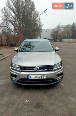 Позашляховик / Кросовер Volkswagen Tiguan 2018 в Дніпрі