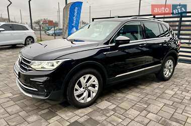 Внедорожник / Кроссовер Volkswagen Tiguan 2021 в Ровно