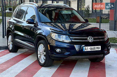 Позашляховик / Кросовер Volkswagen Tiguan 2013 в Києві