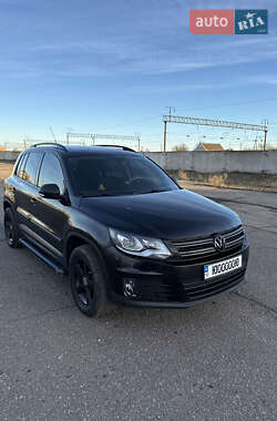 Внедорожник / Кроссовер Volkswagen Tiguan 2010 в Житомире