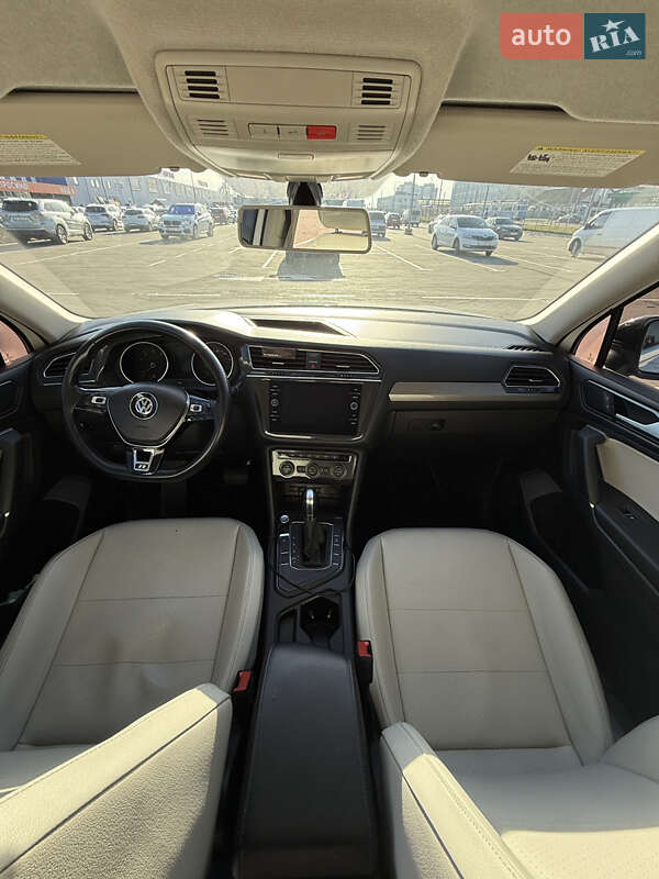 Внедорожник / Кроссовер Volkswagen Tiguan 2018 в Виннице фото 26 Внедорожник / Кроссовер Volkswagen Tiguan 2018 в Виннице