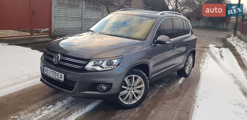 Внедорожник / Кроссовер Volkswagen Tiguan 2012 в Хмельнике