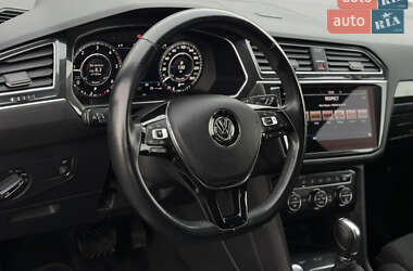 Позашляховик / Кросовер Volkswagen Tiguan 2018 в 