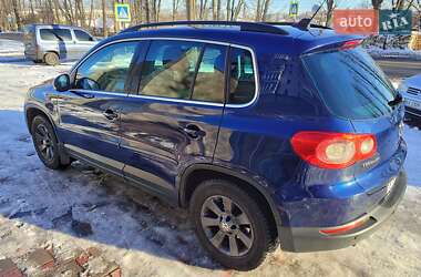 Внедорожник / Кроссовер Volkswagen Tiguan 2008 в Хмельницком