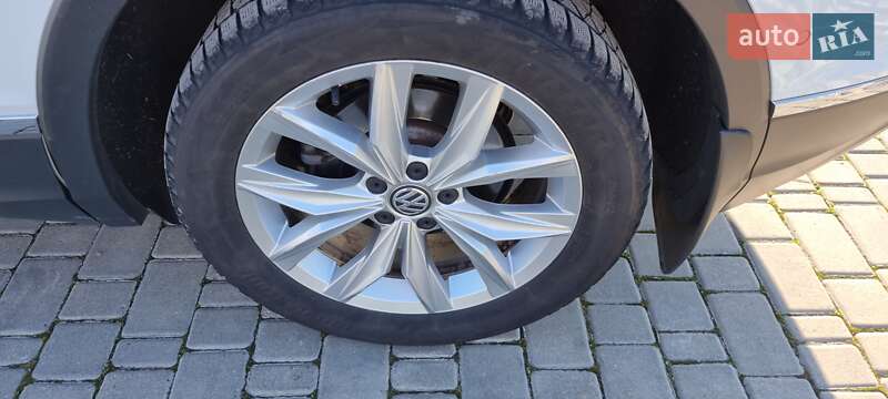 Внедорожник / Кроссовер Volkswagen Tiguan 2018 в Одессе