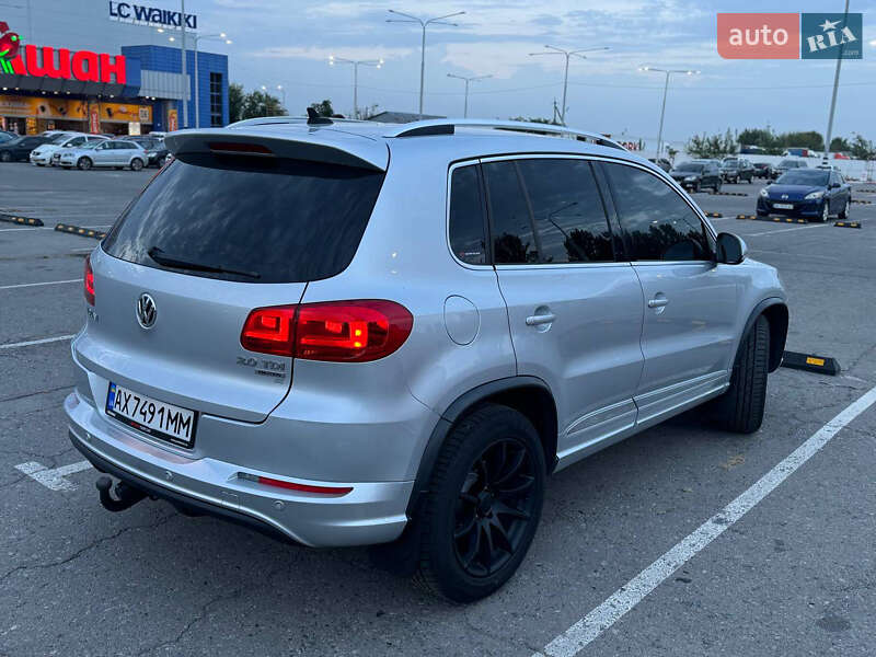 Позашляховик / Кросовер Volkswagen Tiguan 2013 в Харкові