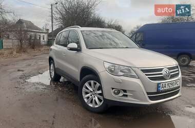 Позашляховик / Кросовер Volkswagen Tiguan 2010 в Черкасах