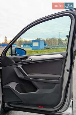 Внедорожник / Кроссовер Volkswagen Tiguan 2018 в 