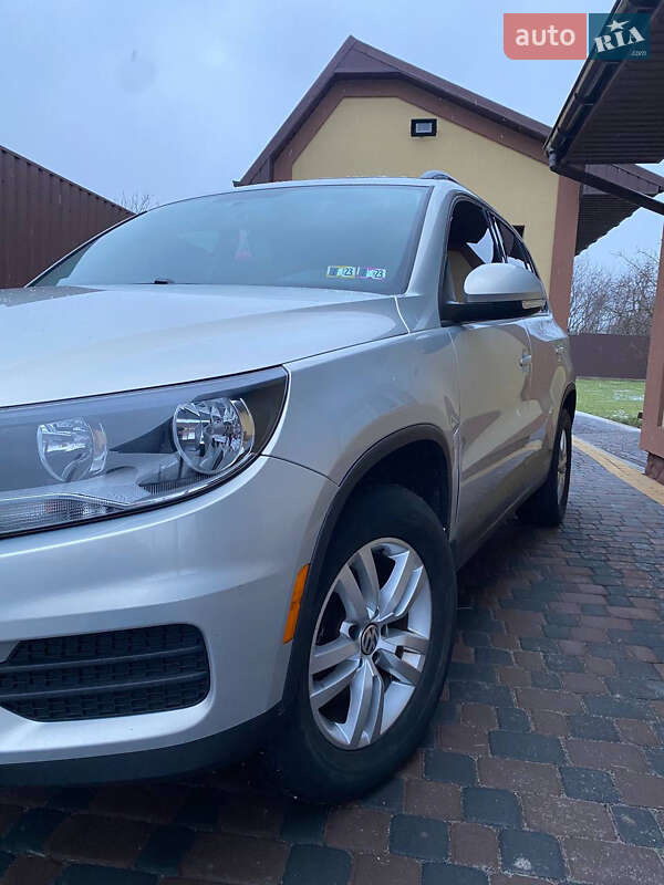 Внедорожник / Кроссовер Volkswagen Tiguan 2015 в Бердичеве