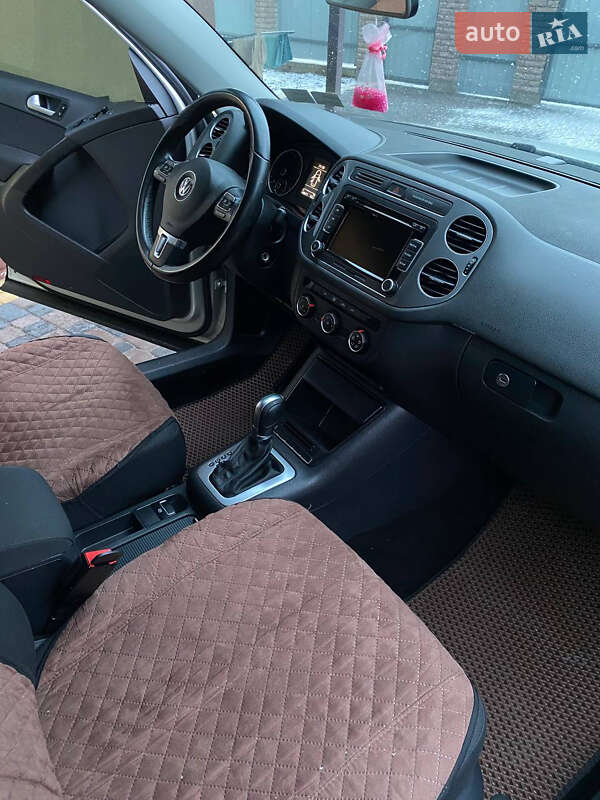 Внедорожник / Кроссовер Volkswagen Tiguan 2015 в Бердичеве