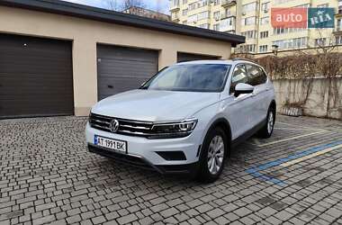 Позашляховик / Кросовер Volkswagen Tiguan 2017 в Івано-Франківську