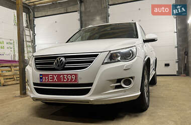 Позашляховик / Кросовер Volkswagen Tiguan 2011 в Рівному