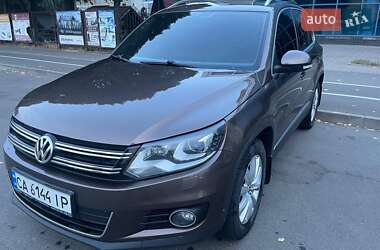 Внедорожник / Кроссовер Volkswagen Tiguan 2013 в Городище