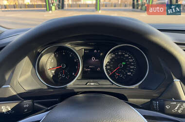 Внедорожник / Кроссовер Volkswagen Tiguan 2019 в 