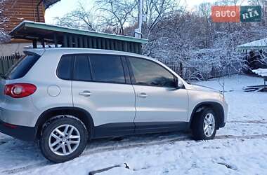 Внедорожник / Кроссовер Volkswagen Tiguan 2011 в Ивано-Франковске