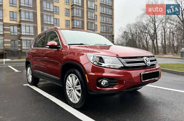 Внедорожник / Кроссовер Volkswagen Tiguan 2014 в Чернигове