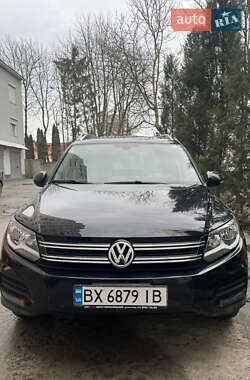 Внедорожник / Кроссовер Volkswagen Tiguan 2016 в Хмельницком