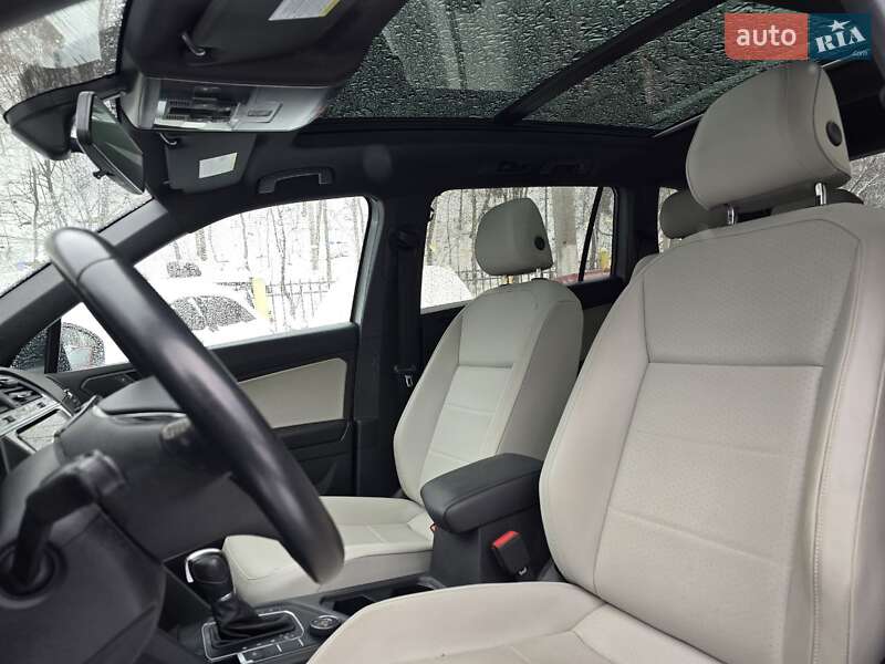 Внедорожник / Кроссовер Volkswagen Tiguan 2019 в Львове