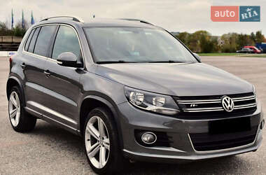 Внедорожник / Кроссовер Volkswagen Tiguan 2016 в Тернополе