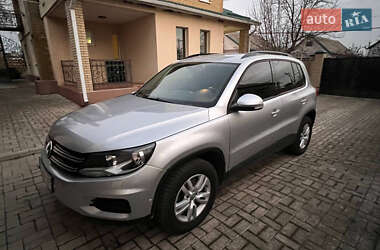 Внедорожник / Кроссовер Volkswagen Tiguan 2015 в Днепре