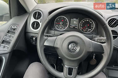 Позашляховик / Кросовер Volkswagen Tiguan 2011 в Рівному