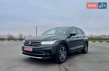 Внедорожник / Кроссовер Volkswagen Tiguan 2022 в Ровно