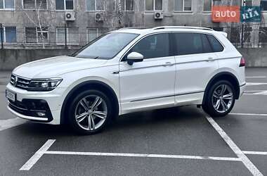 Внедорожник / Кроссовер Volkswagen Tiguan 2019 в Киеве