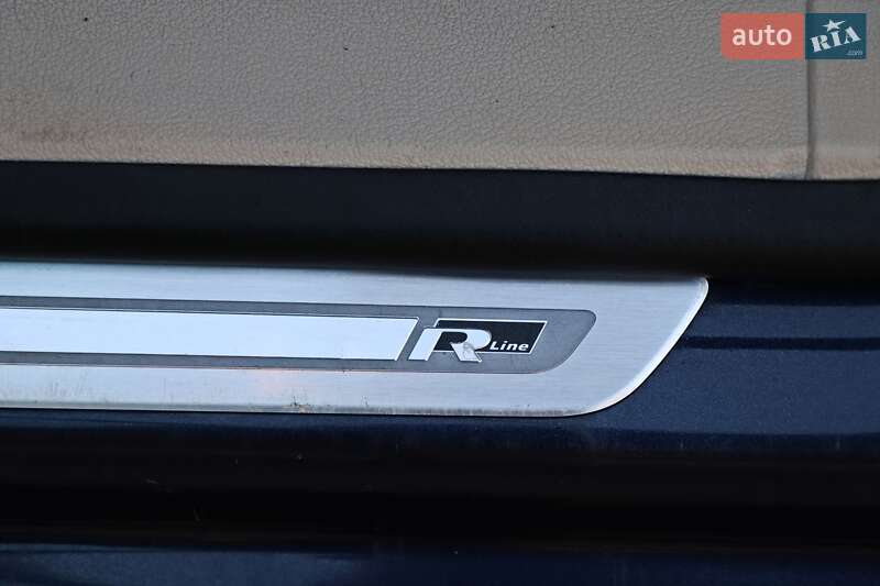 Внедорожник / Кроссовер Volkswagen Tiguan 2015 в Кременчуге