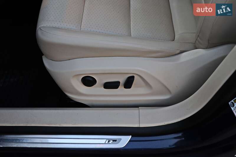 Внедорожник / Кроссовер Volkswagen Tiguan 2015 в Кременчуге