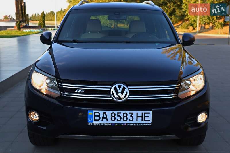 Внедорожник / Кроссовер Volkswagen Tiguan 2015 в Кременчуге