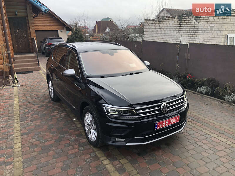 Внедорожник / Кроссовер Volkswagen Tiguan 2018 в Ровно