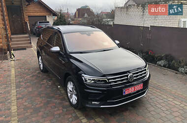 Позашляховик / Кросовер Volkswagen Tiguan 2018 в 