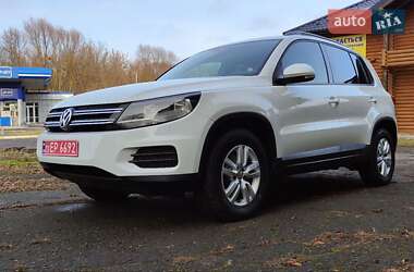 Позашляховик / Кросовер Volkswagen Tiguan 2017 в Дубні